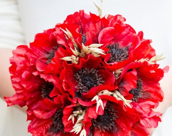 Poppy bridal bouquet and matching buttonhole