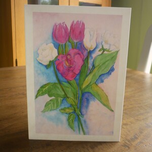 Em branco para cartão de mensagem próprio Cartão floral Mantenha contato Cartão para qualquer ocasião Cartão para ela Cartão de flores Cartão aquarela Tulipas e rosas