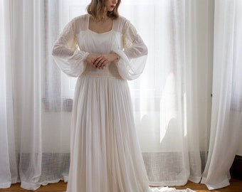 Ethereal 1930's balloon sleeve net wedding gown / size M