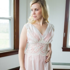 Vintage 1930&#39;s Sheer Organza and Alencon Lace Wedding Gown / RARE size XL LONG