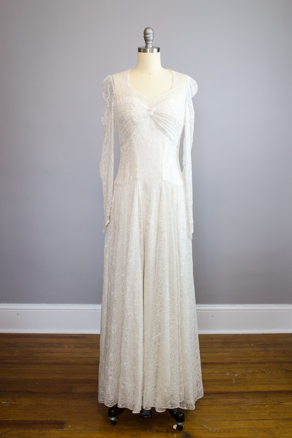 1930's Lace long sleeve wedding gown / Size XS Sm… - image 4