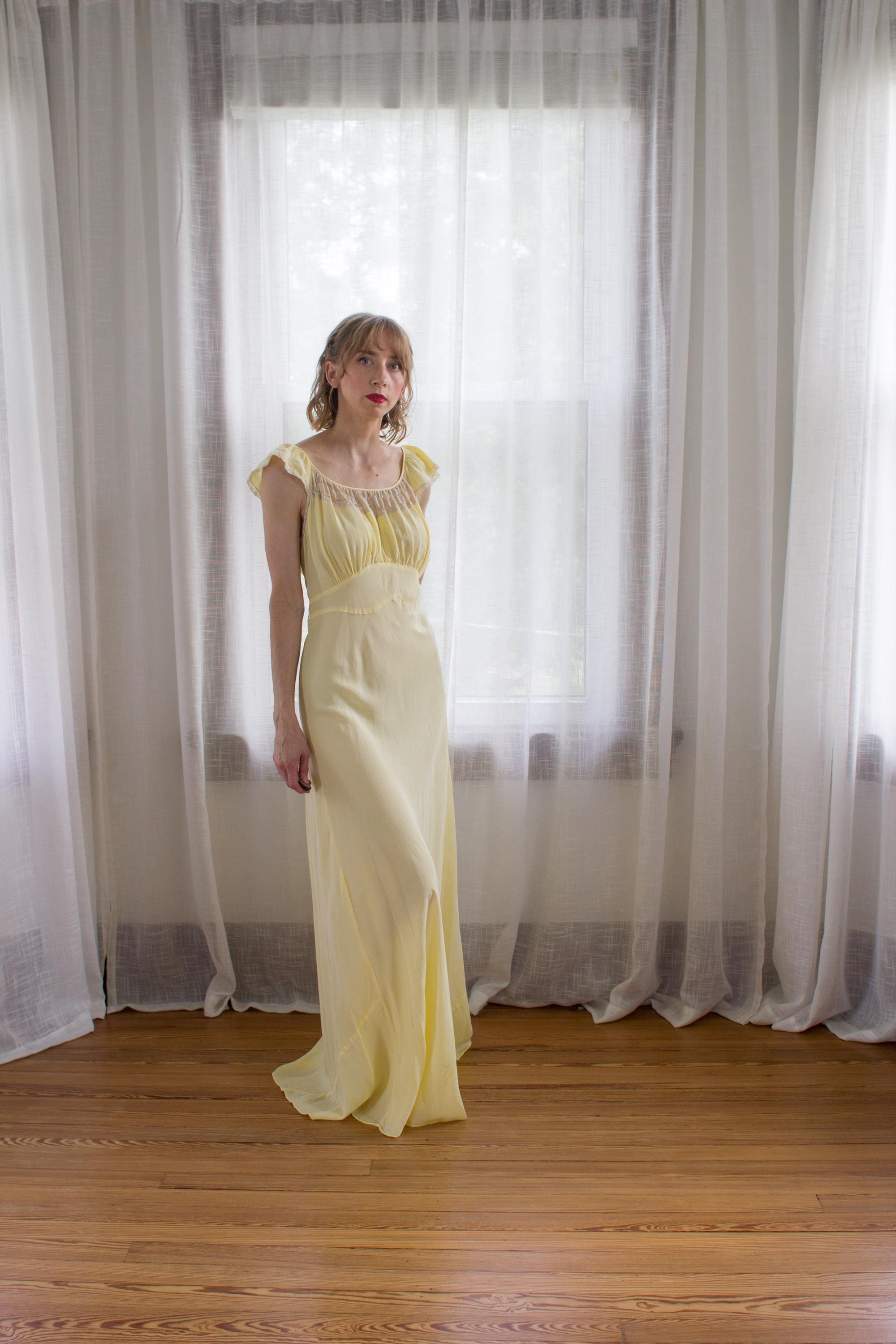 1930's Butter Yellow Night Gown / Slip Dress / Flutter Sleeves / Bias Cut /  Size Large - Etsy