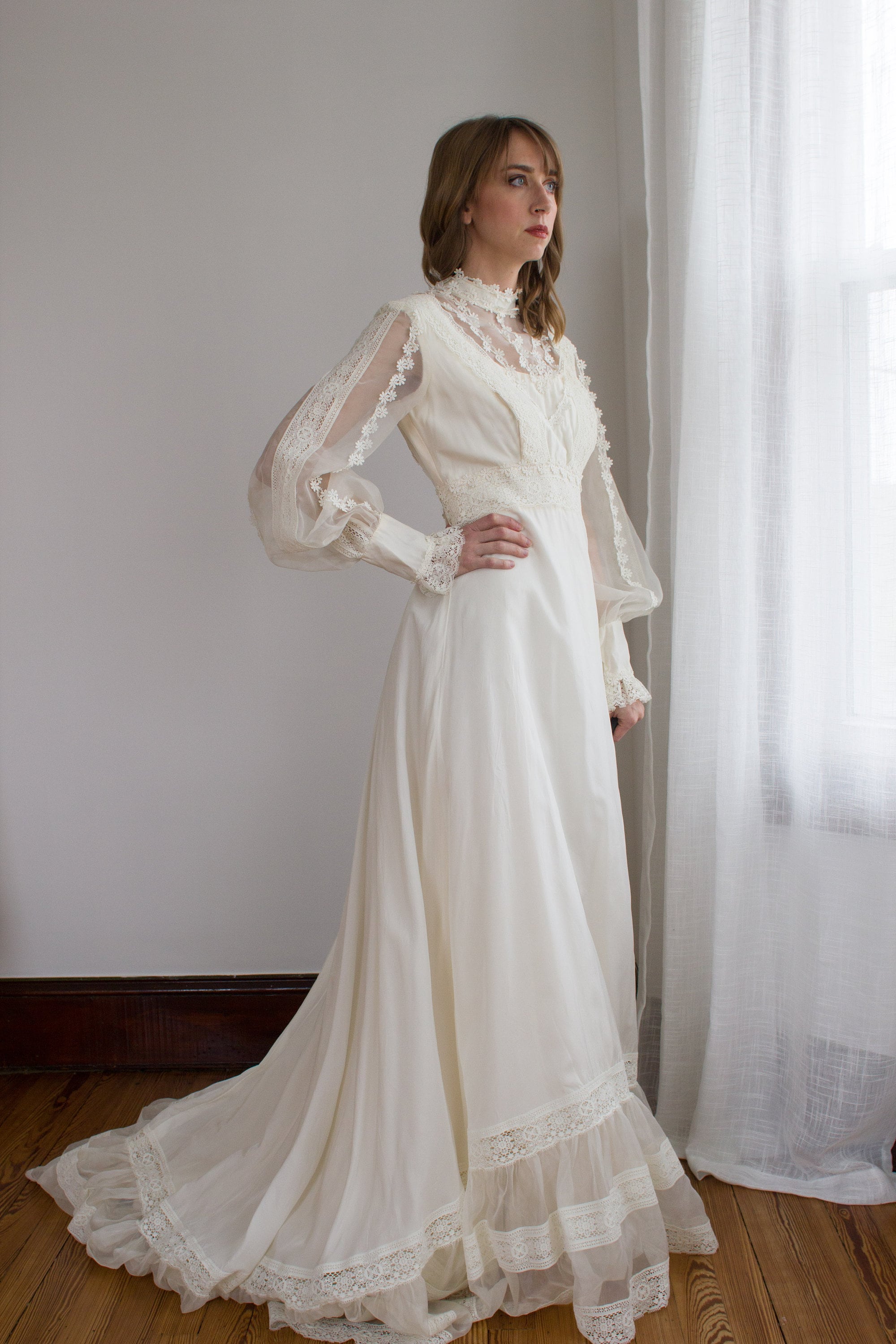 1970's ivory high neck bishop sleeve wedding gown size small