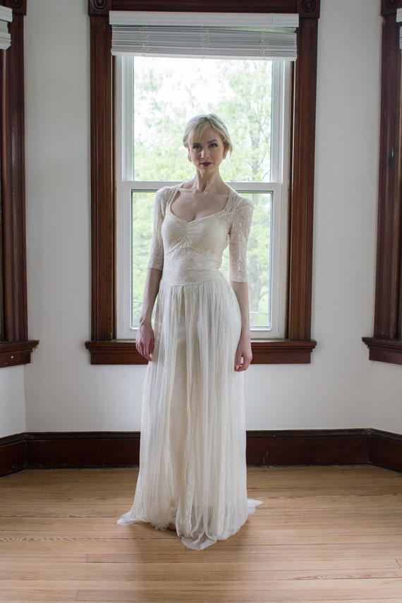 Antique 1930's sheer lace and net wedding gown / … - image 3