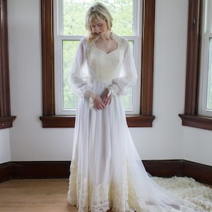 1970&#39;s Lace and Chiffon Wedding Gown / bishop sleeves / size small