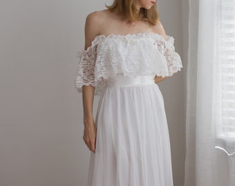 Vintage boho off the shoulder wedding gown / 1970's / Lorrie Deb / Size S/M