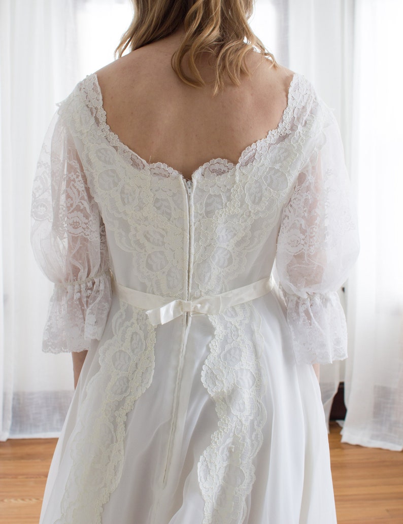 Romantic 1980's puffed sleeve chiffon and lace wedding dress / size Small Medium image 5