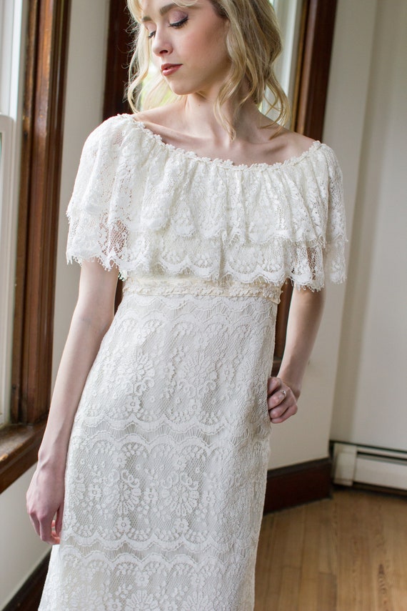 Vintage 1970's  boho lace wedding dress / off the… - image 5