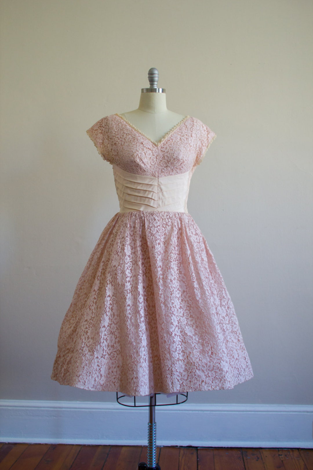 1950's Lace / Pink / Peach Party Dress / Size M - Etsy