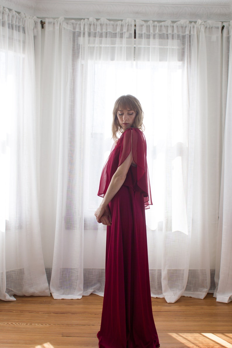 1970/'s wine colored formal gown matching chiffon cape bridesmaid dress ML