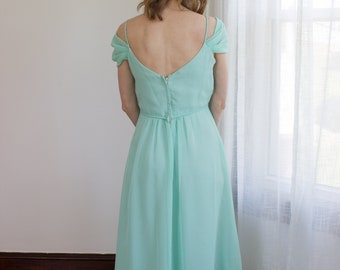1970's Mint Green Bianchi Formal Gown / Size XS / XXS / Medium / Bridesmaid Dress - Etsy 1970's Mint Green Bianchi Formal Gown / Size XS / XXS / Medium / Bridesmaid Dress - Etsy