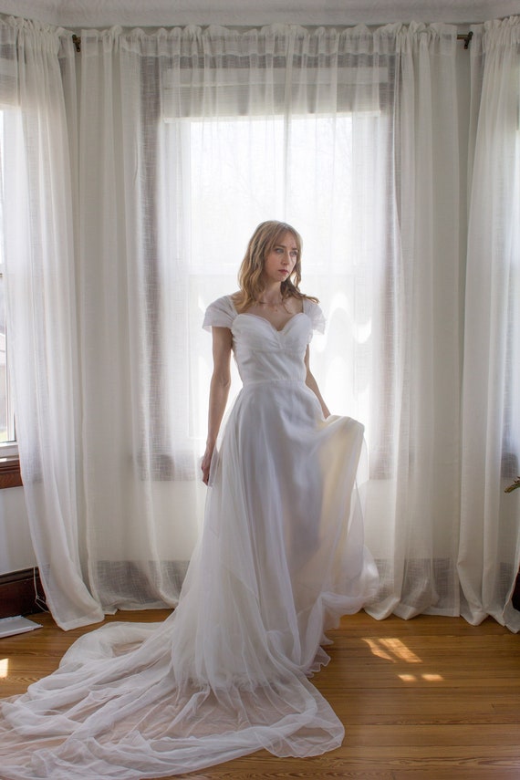 Fairytale off the Shoulder Chiffon Wedding Dress / Princess Style / 1980's  / Size XS / Vintage - Etsy UK