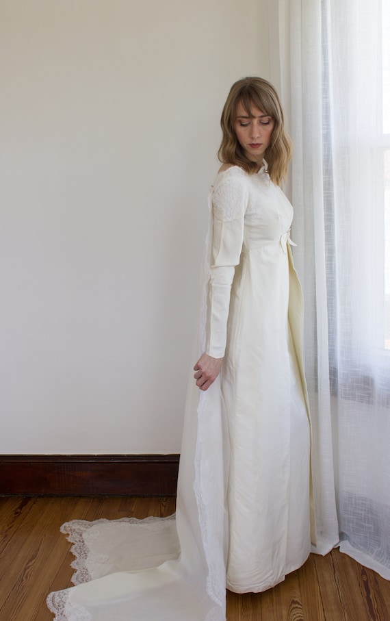 1960er Taffeta Hochzeitskleid Mit Cape Zug Saule A Linie Etsy