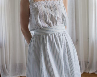 1980's Gunne Sax sundress / blue and white stripes / midi length size M