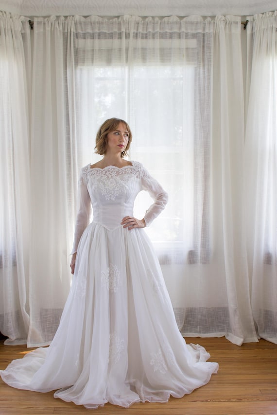 1950's Silk Chiffon Long Sleeve Wedding Dress / Chantilly Lace / Sequins / Basque Waist / Bow / Chapel Train / Size Xs