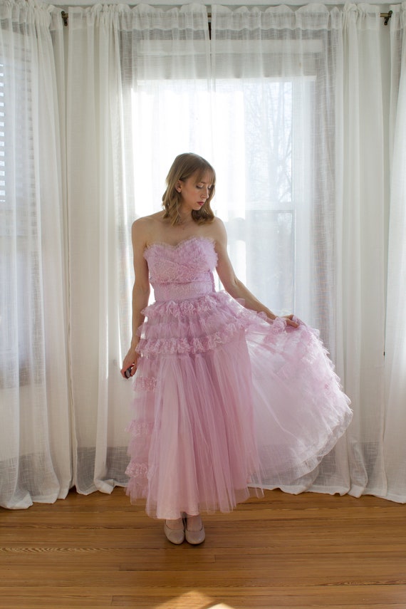 1950's lilac strapless tulle and lace gown / prom 