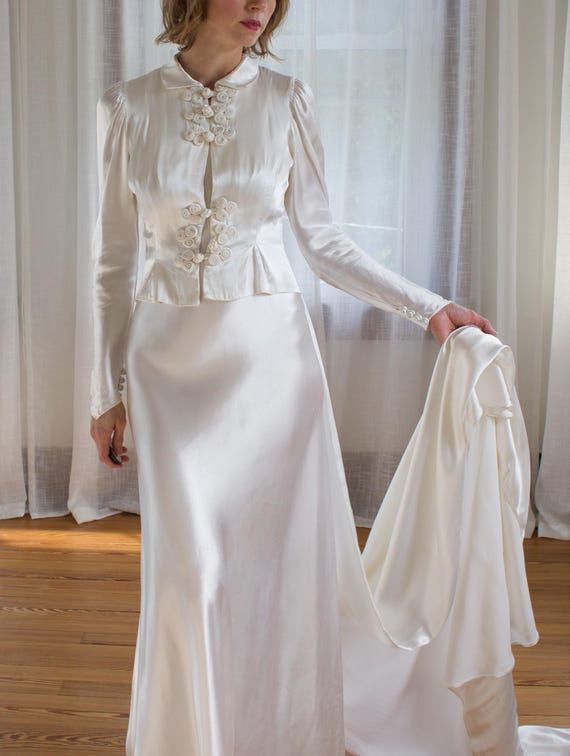 ivory art deco dress Ivory Art Deco Cape Gown | Badgley Mischka Couture