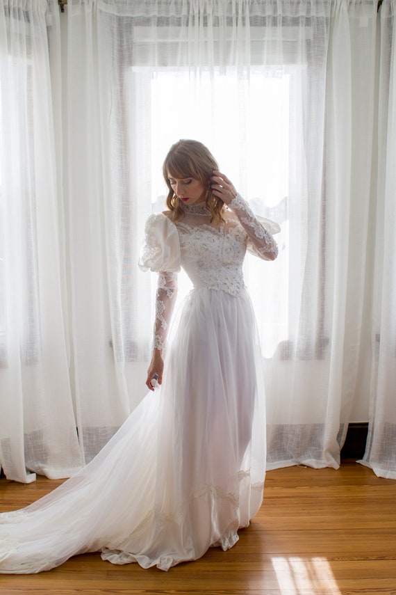 1980's puffed mutton sleeve satin chiffon wedding