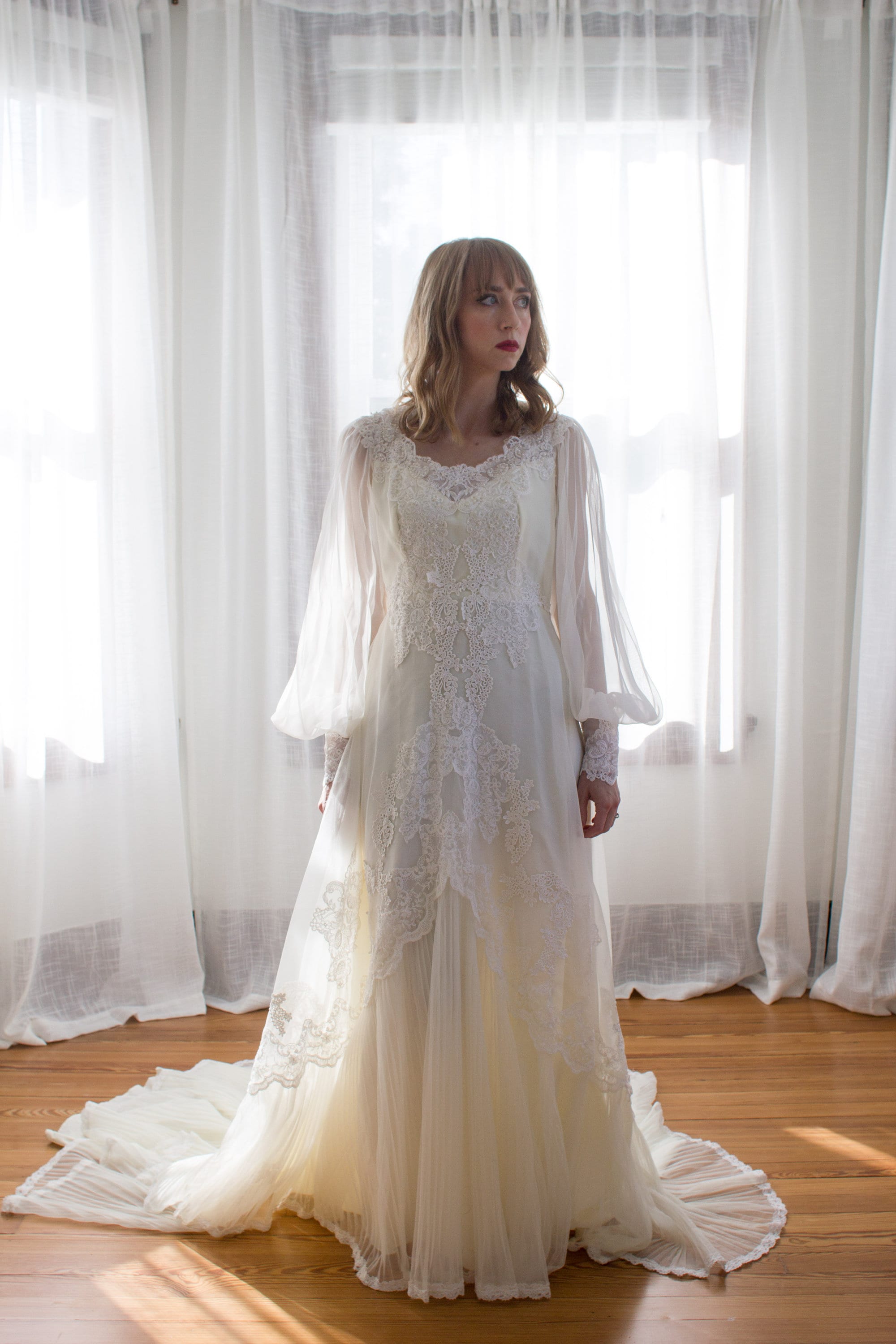 1970's Bishop Sleeve Sheer Back Wedding Gown / Pleated Chiffon / Lace /  Covered Buttons / Size XS Petite - Etsy