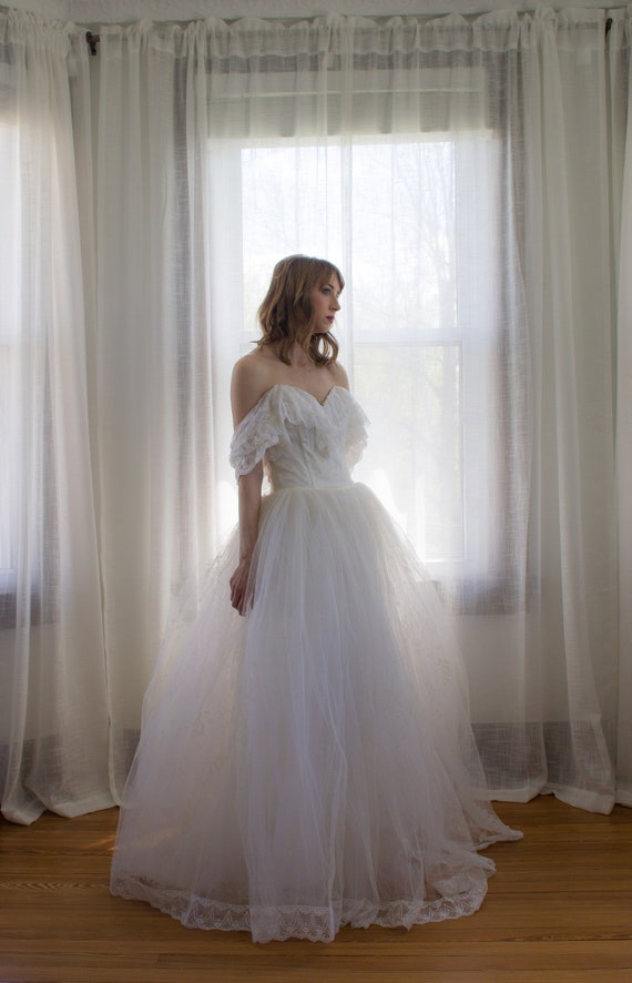 Vintage flocked tulle off-the-shoulder wedding dr… - image 1