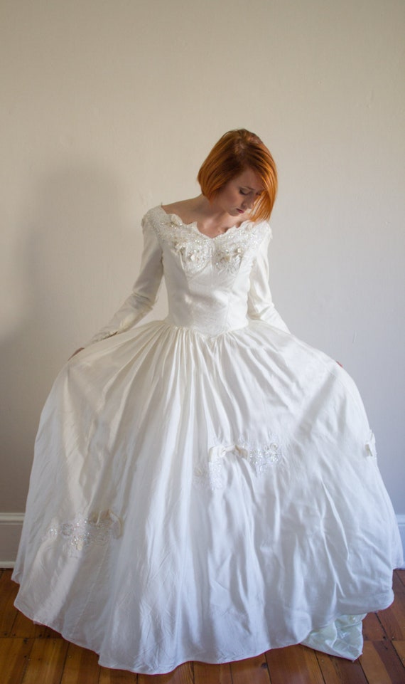 1950's Embellished Silk Wedding Gown / Size XS S … - image 1