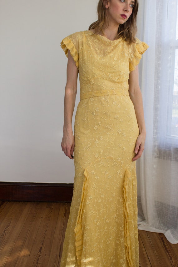 1920's golden yellow silk gown with matching slip… - image 4