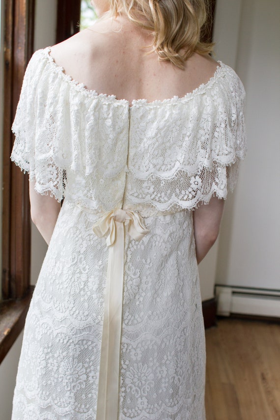 Vintage 1970's  boho lace wedding dress / off the… - image 6