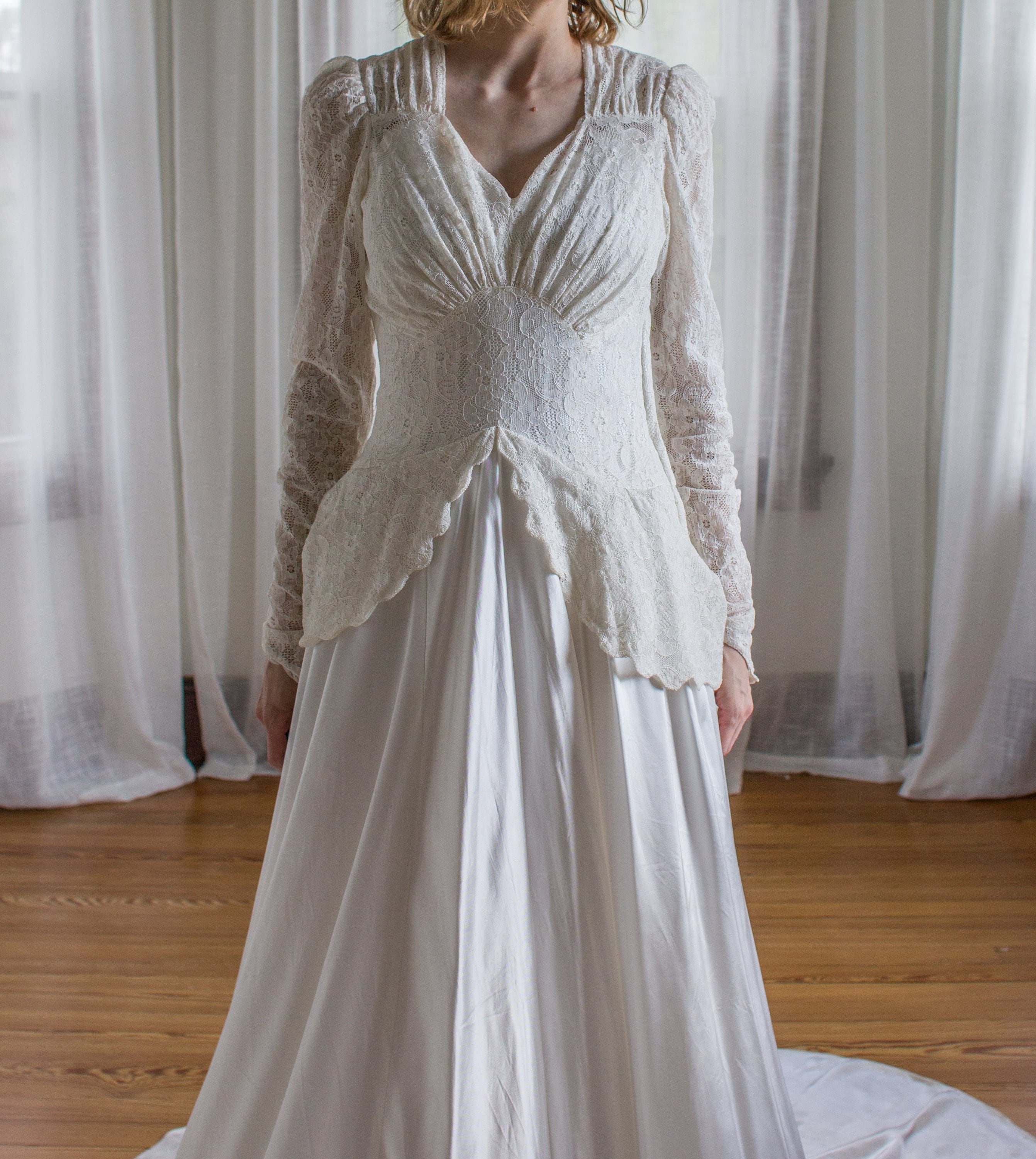 1940's lace and liquid satin peplum wedding dress / size Small / Art deco / long puffed sleeves