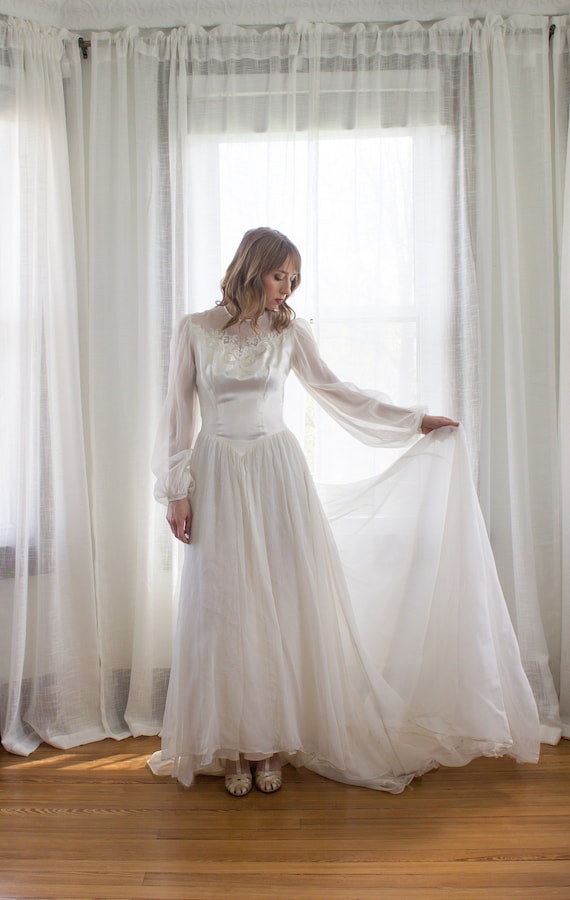 Long sleeve art deco wedding cheap dress