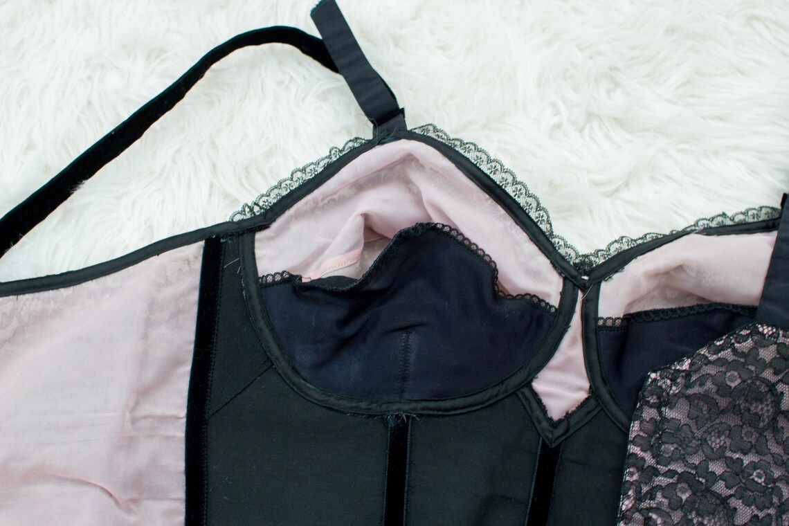1950's black bullet corset bra / size 36 C / pink / pinup | Etsy