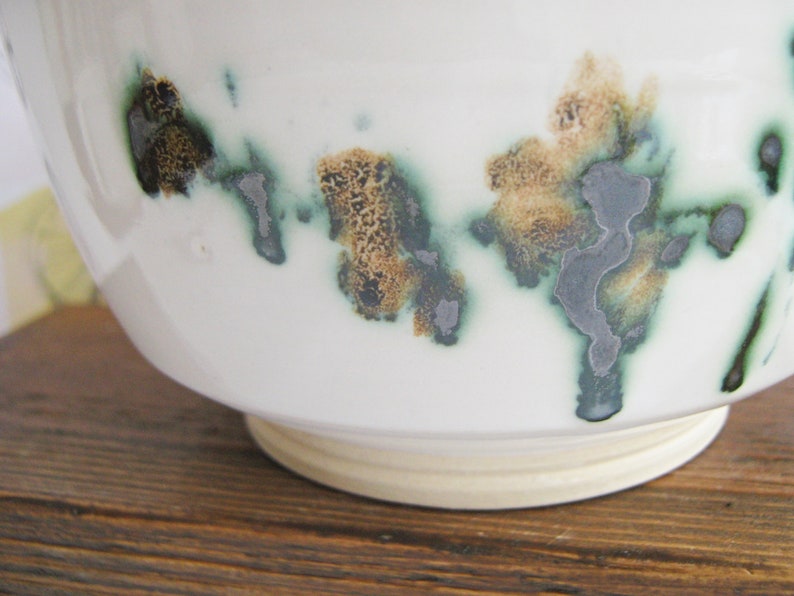 Handmade Stoneware 400 ml Mug with Quince Flower Detail