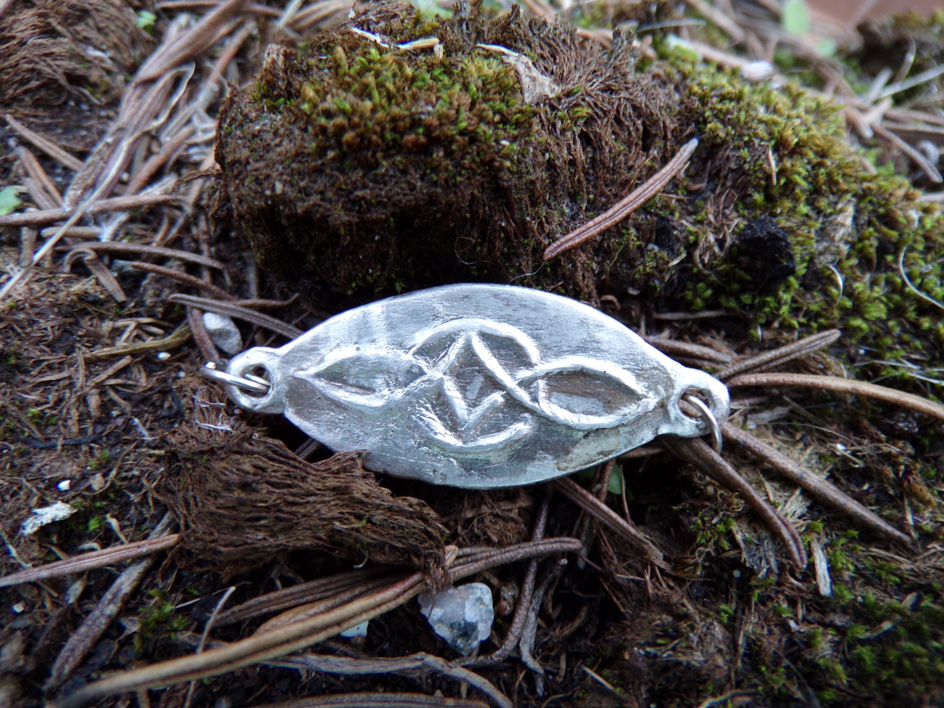A Symbol of Everlasting Love - Etsy
