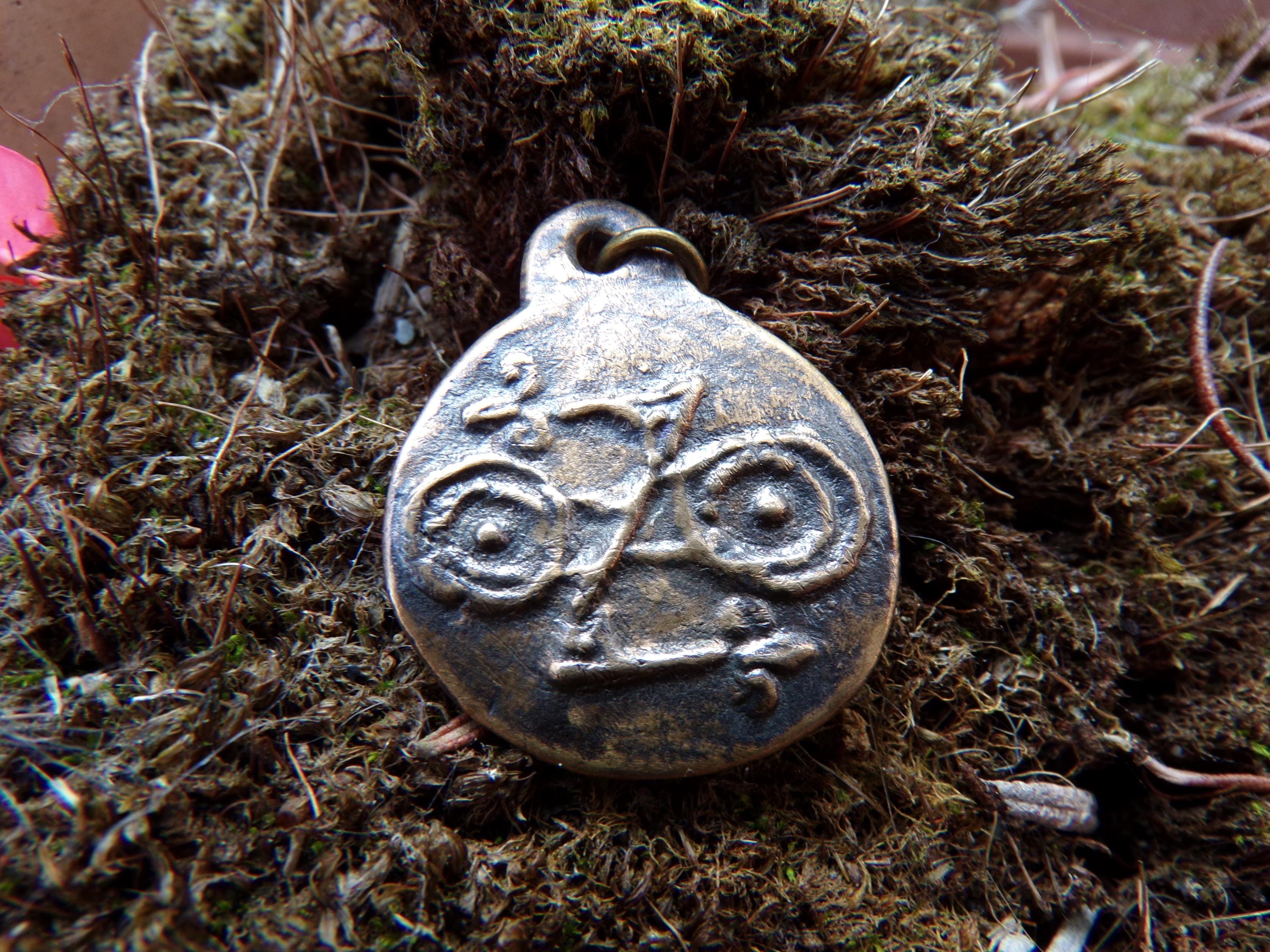 Scottish Pictish Double-disk Z-rod Bronze Pendant - Etsy
