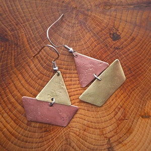 Sailboat asymmetrical earrings, hammered copper and brass, stainless steel finishing, mixed metals, geometrical .