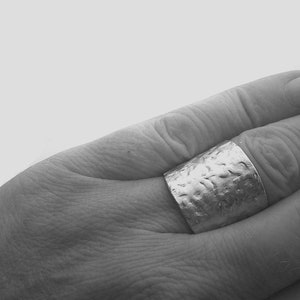 Hammered silver ring, hammered aluminum square , adjustable ring, art deco, light ring