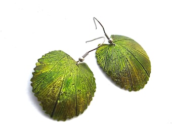 Water lily leaf earrings, hammered aluminum leaves, stainless steel finishing, organic, art nouveau .