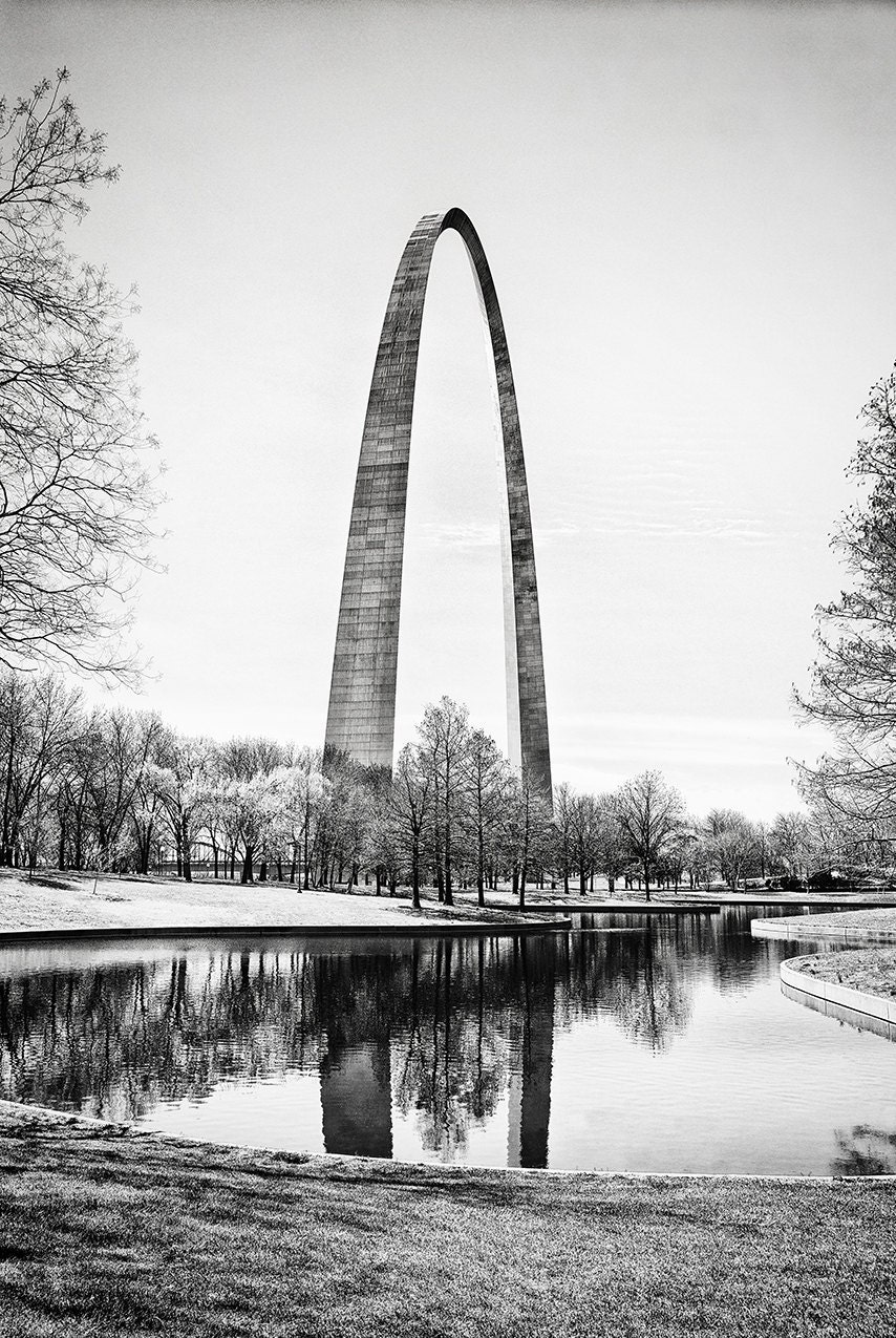 The St. Louis Arch Black & White Matte Print