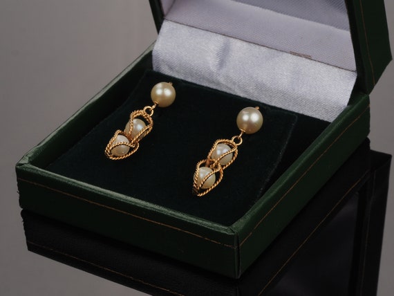 9K Gold pearl earrings, 60s vintage dangle earrings, caged pearls textured gold earrings, gold wire wrapped pearls, jewellery gift for her