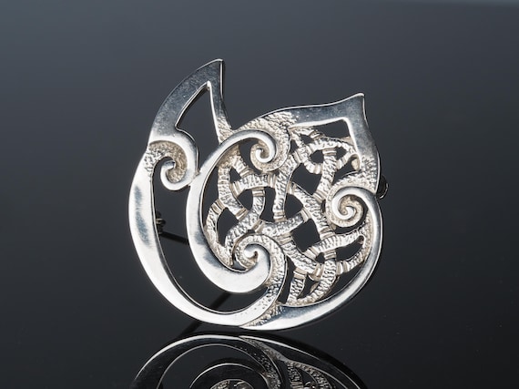 Ola Gorie Book of Kells silver brooch, Celtic brooch pin, Celtic jewellery, Scottish jewellery, Celtic silver brooches