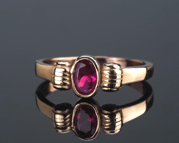 Vintage Diamond Ruby engagement ring, unusual 9ct… - image 1