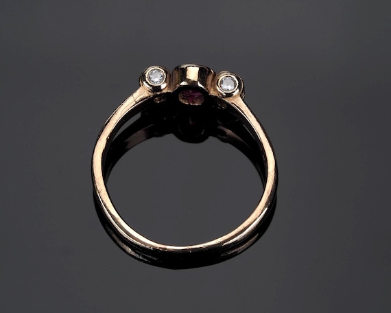 Vintage Diamond Ruby engagement ring, unusual 9ct… - image 4