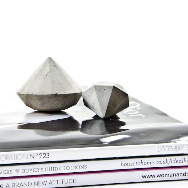 Concrete decor diamond, Set of two Cement Diamonds, paper weight, cement home decor, jewellery diamond beton sculpture, concrete gem