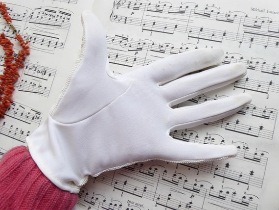 White stretchy nylon 60s/70s vintage gloves s 7 -… - image 2