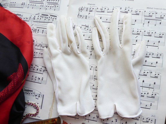 White stretchy nylon 60s/70s vintage gloves s 7 -… - image 4