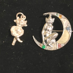 Puede incluir: Un juego de tres tazas de cerámica con un acabado mate moteado. Las tazas son de color crema, marrón claro y marrón oscuro. Cada taza tiene un diseño simple y minimalista.