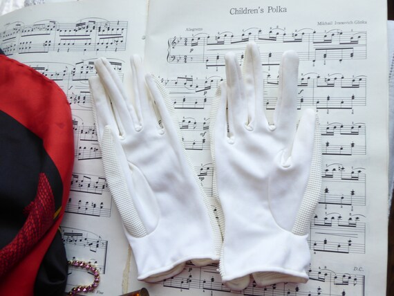 White stretchy nylon 60s/70s vintage gloves s 7 -… - image 5