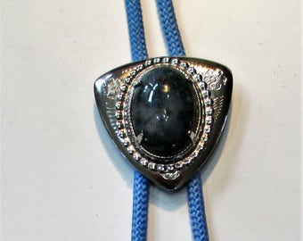 Vintage Gorgeous Oval Blue Sodalite Bolo Tie