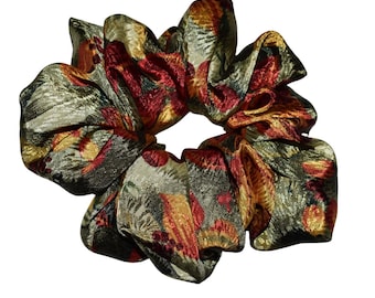 XL Vintage Floral Scrunchie: Oversized Scrunchie