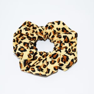 Boutique Scrunchie Leopard
