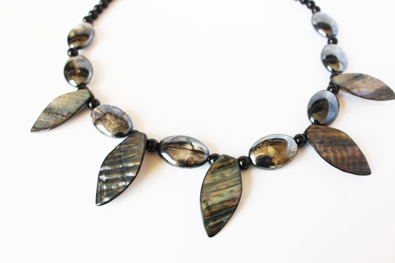 Abalone Mother of Pearl Jewelry Set ~ Necklace /& Earrings